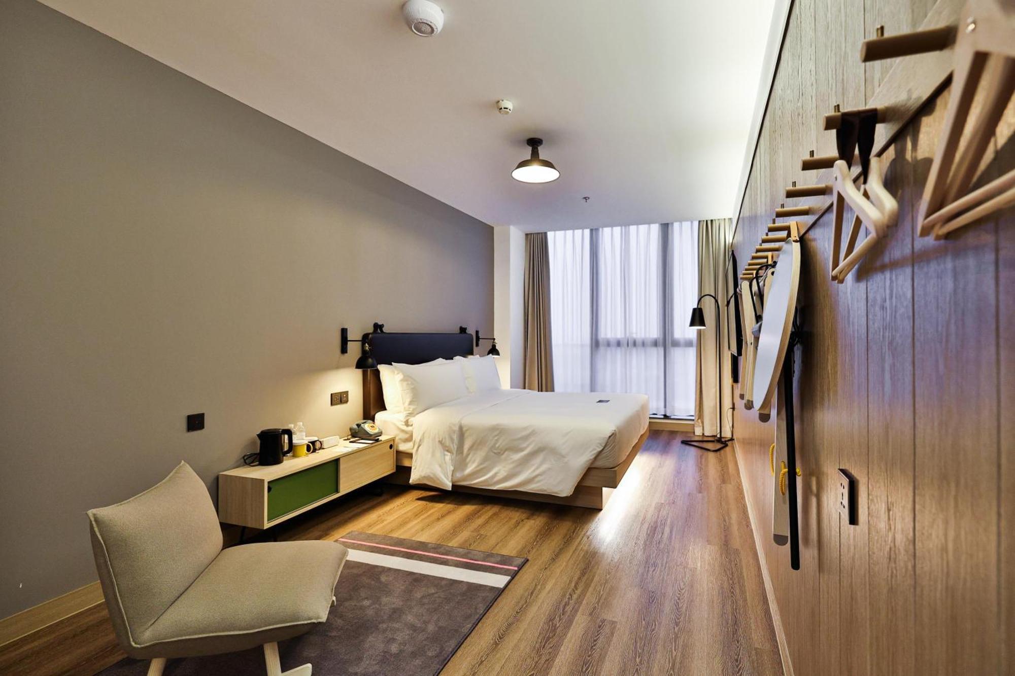Moxy Shanghai Hongqiao Necc エクステリア 写真